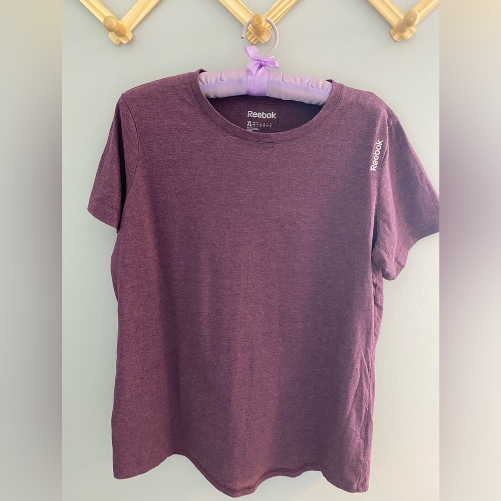 Women’s Reebok XL Tee Shirt EUC